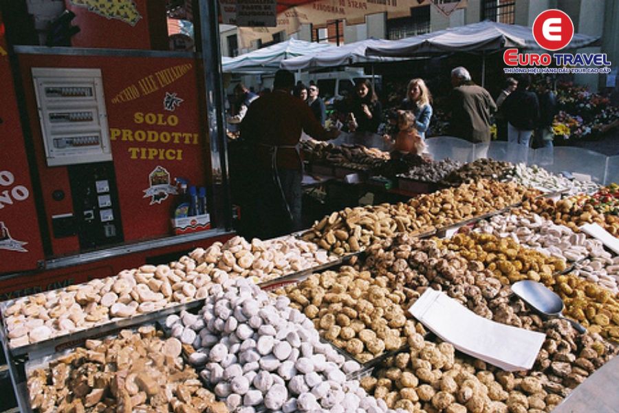 Lễ hội nấm truffle trắng tại vùng Piemonte