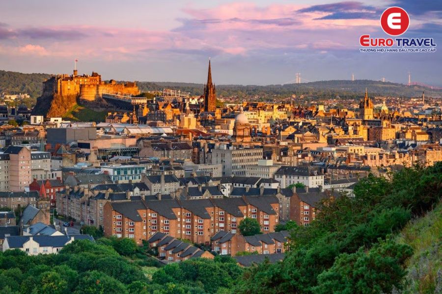 Thủ đô Edinburgh - Một trong những thủ đô đẹp nhất Châu Âu