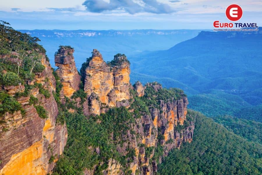 Blue Mountain - Kỳ quan thiên nhiên hùng vĩ của Úc 