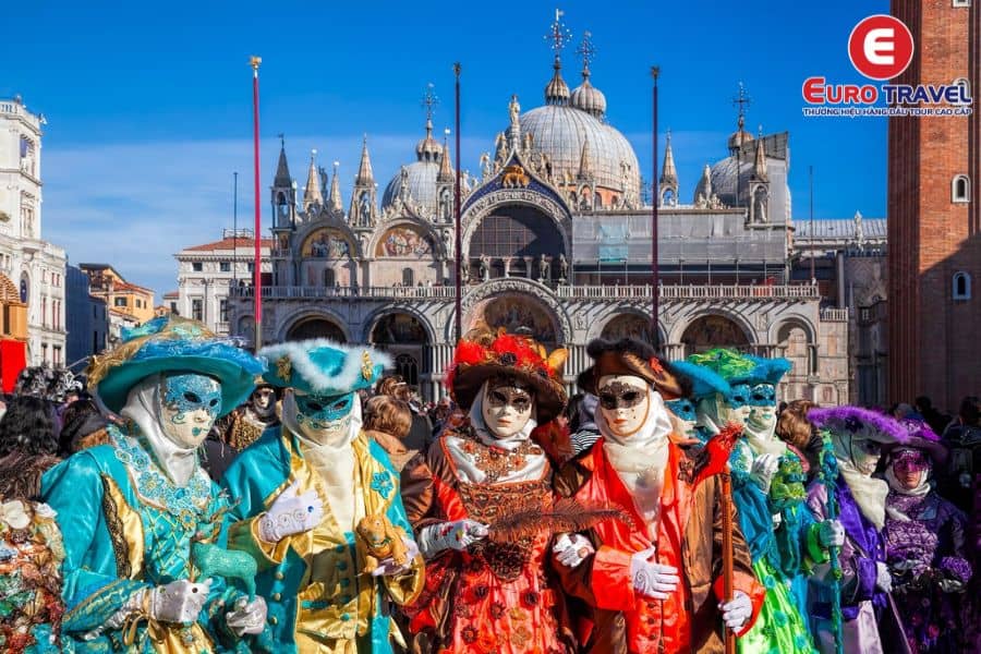 Lễ hội hóa trang Venice Carnival