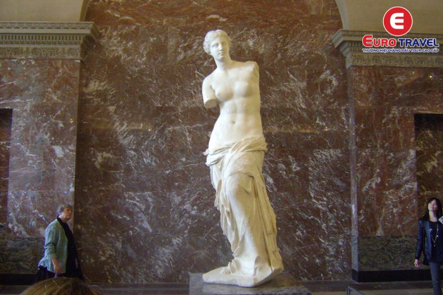 Tượng thần Vệ Nữ Venus de Milo - Kiệt tác của văn hóa Hy Lạp cổ đại