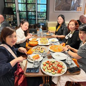 tour chau au mua thu 4 nuoc dia trung hai 2