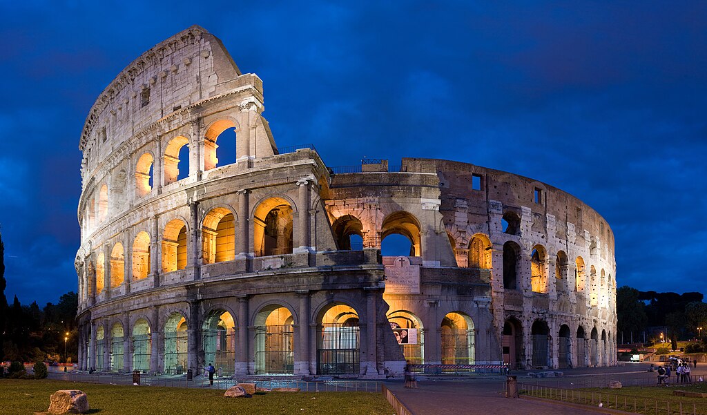 Đấu trường La Mã (Colosseum) ở Rome, Ý