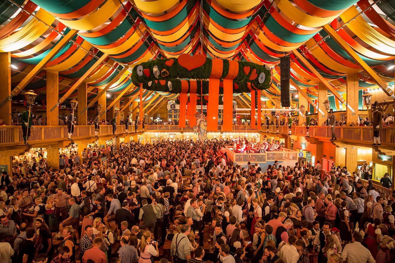 Lễ hội bia Oktoberfest tại Munich