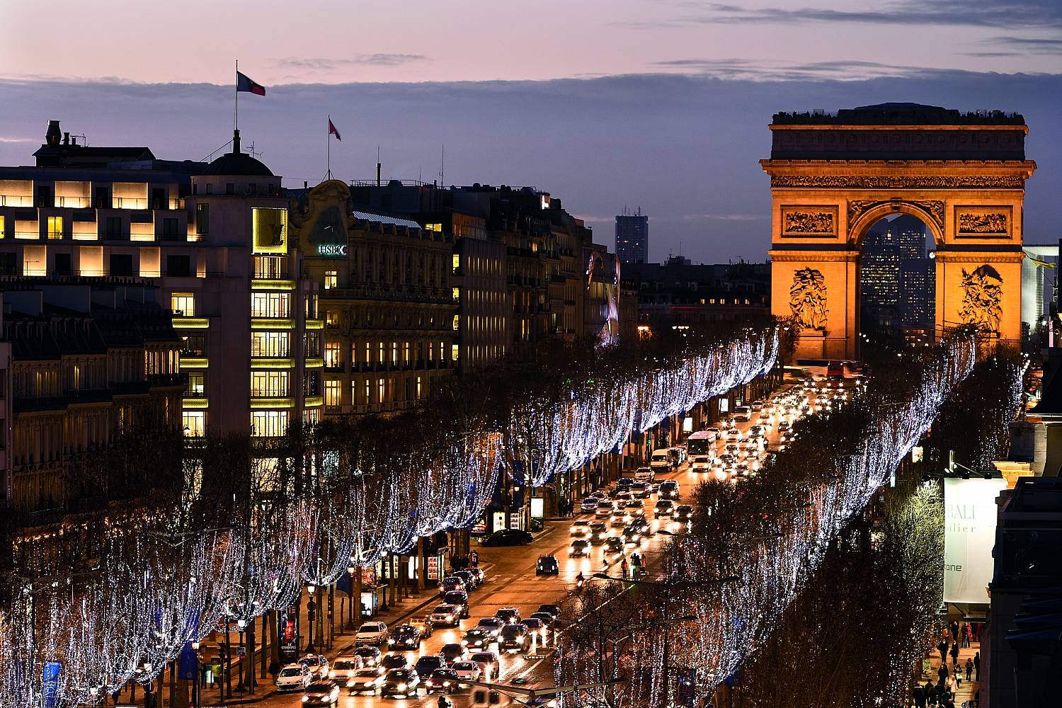 Đại Lộ Champs Elysees vào Giáng sinh