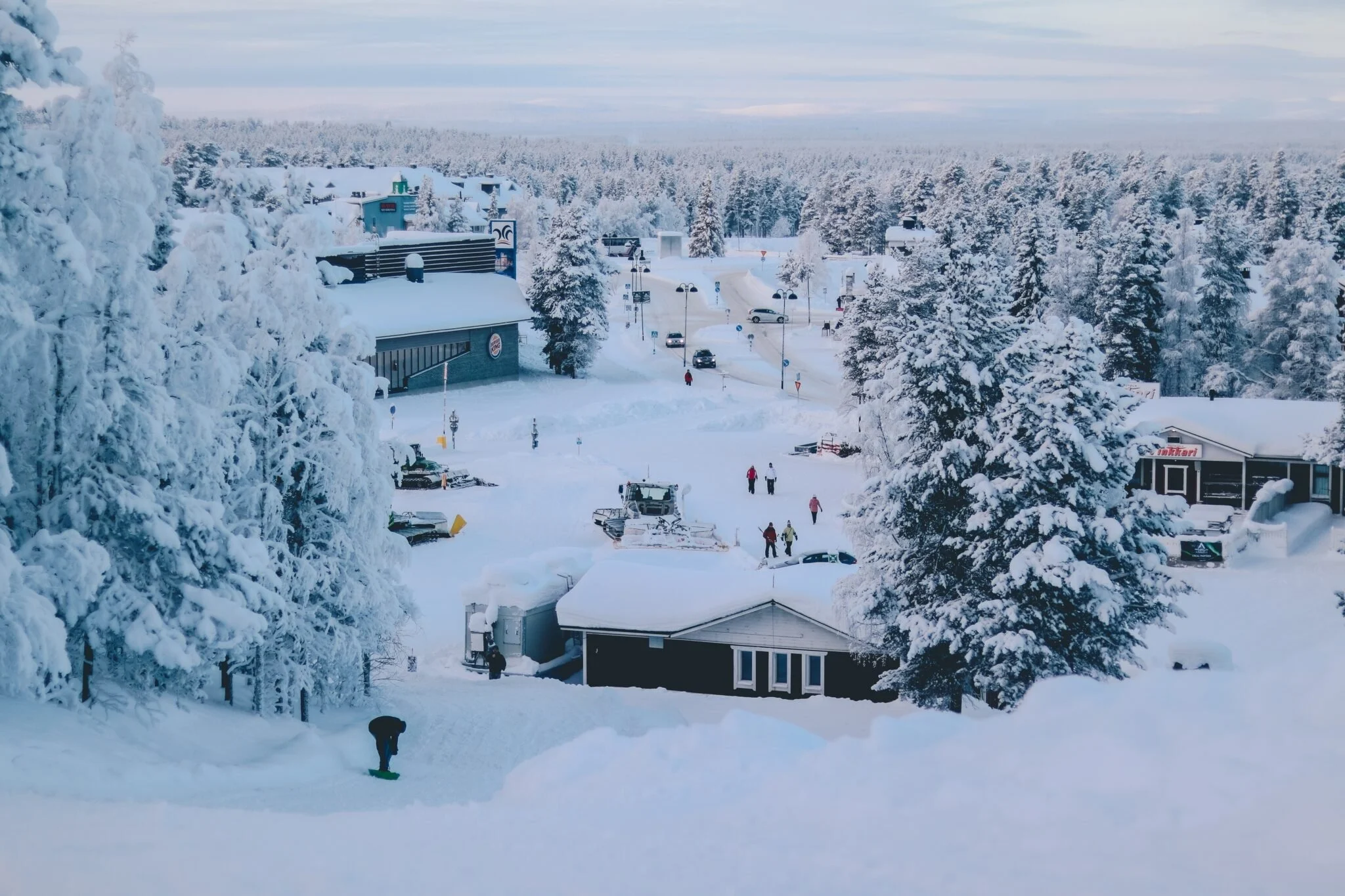 Lapland, Phần Lan được bao phủ bởi lớp tuyết trắng