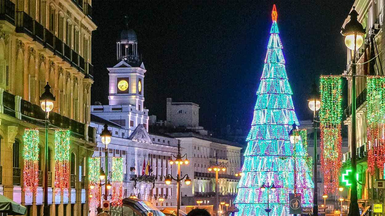 Cây thông tại Plaza Mayor – Madrid, Tây Ban Nha